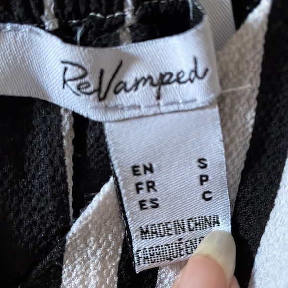 Revamped jumpsuit Black and white striped Wide leg (Never Worn) Size S - Picture 3 of 7